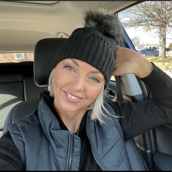 Meet your Posher, Mandy - Picture 8 of 12